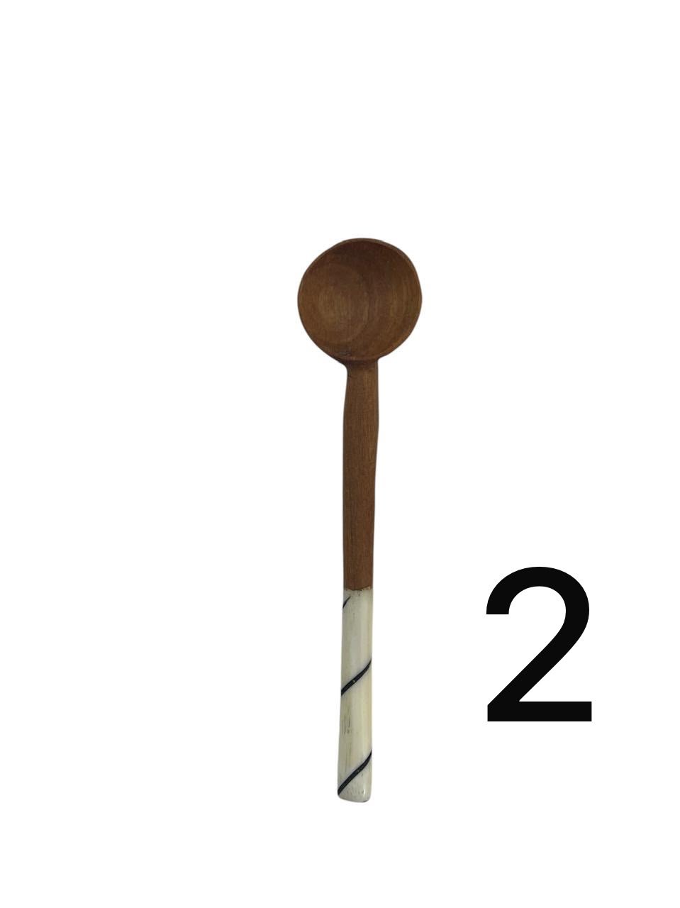 Small Olive Wood Round Spoons - Image 3
